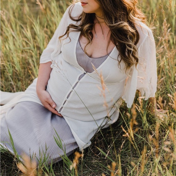 Sleeveless Silver Accordion Fabric Dress - Picture 5 of 7